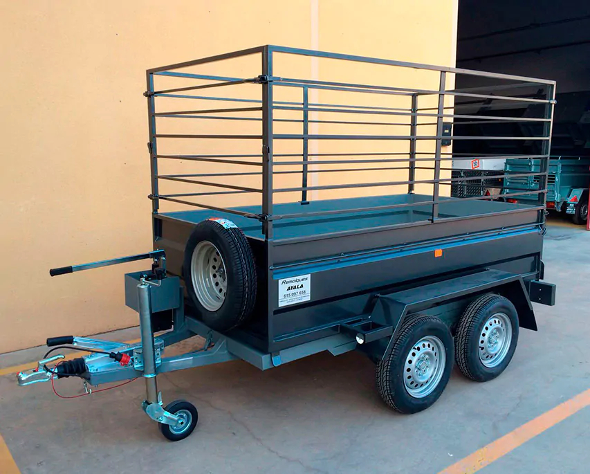 2ac236e3d45ae2189d135a6b4e44b764 Remolque 2 ejes 2500 x 1500 x 500 mm MMA 750 kg - Imagen 1