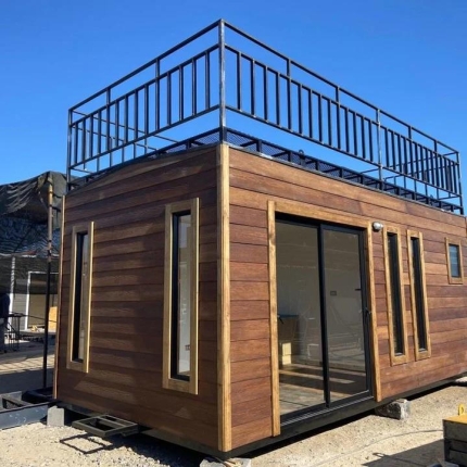 Cafetería modular 18 m² con 2 medios baños